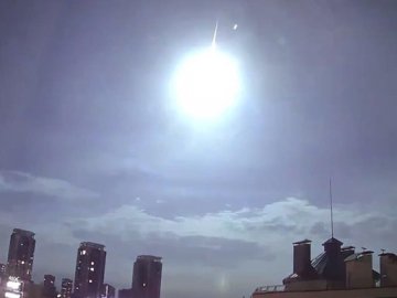 Спалах у небі над Київщиною: космічне агентство України назвало причину