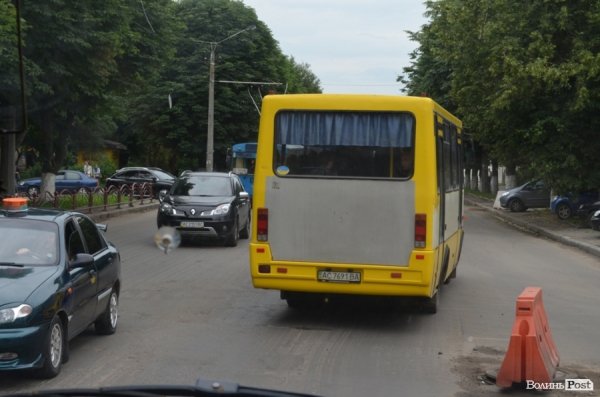 Міська влада має відмовитися від «ямкового» ремонту,  – депутати. ФОТО