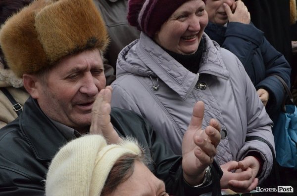 Майдан у Луцьку: Віче і хода на ДПЗ. ФОТО