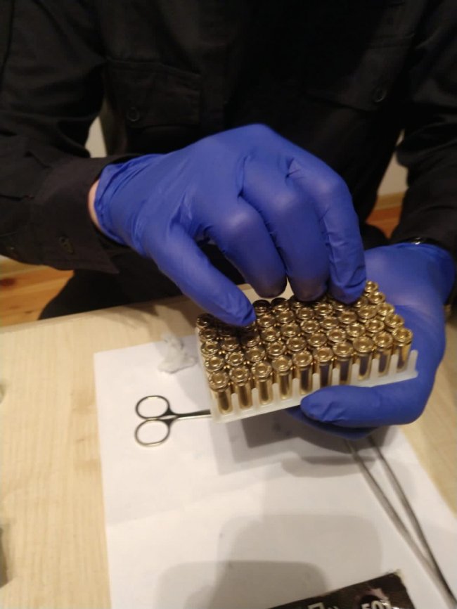 Взяли під варту торговця зброєю, який доставляв її на Волинь. ФОТО