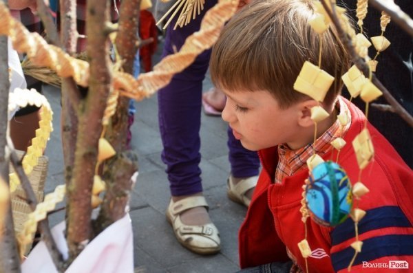 У центрі Луцька - фестиваль творчості дітей. ФОТО