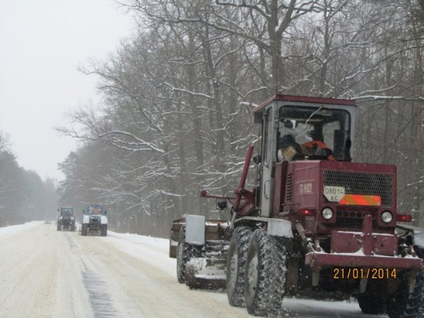 Як на Волині чистять дороги. ФОТО 