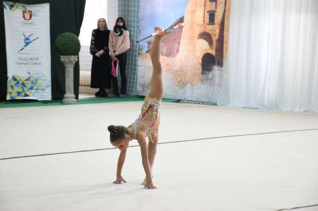 У Луцьку проходить благодійний турнір з художньої гімнастики
