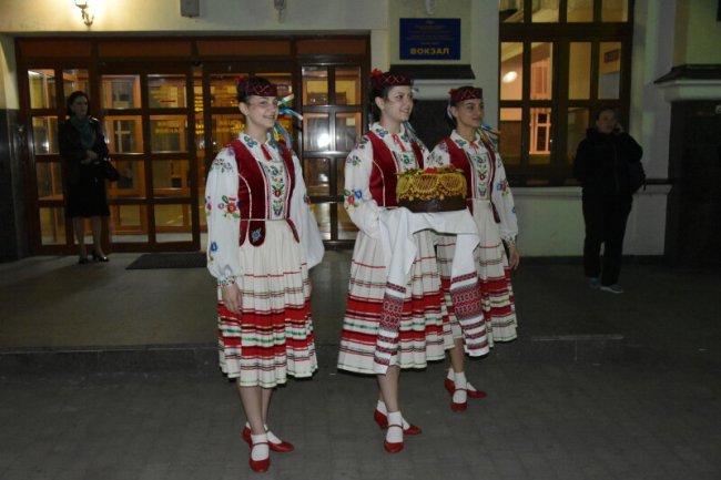 На Великдень до Луцька приїхали діти з Волновахи. ФОТО