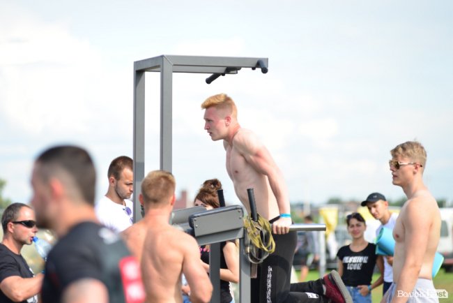 Як у Луцьку на «Бандерштаті» змагалися силачі. ФОТО  