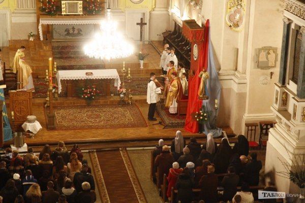Як Луцькі католики святували Пасху. ФОТО