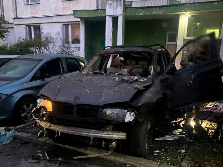 У Києві вибухнула автівка: бомбу заклали під водійське сидіння