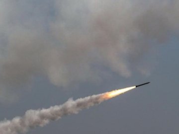 Росія вранці нанесла ракетний удар по підприємству в Запоріжжі
