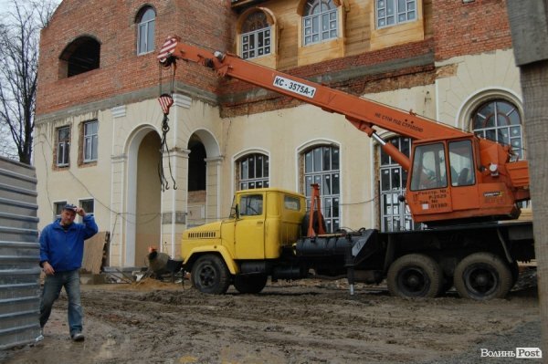 Луцький вокзал відремонтують до жовтня
