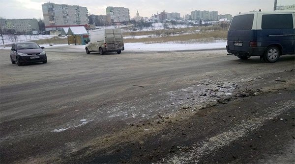 На Волині легковик врізався в мікроавтобус. ФОТО