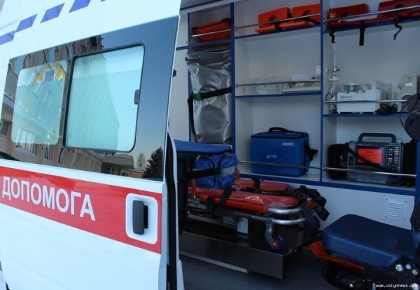 Дитяча лікарня отримала реанімобіль. ФОТО