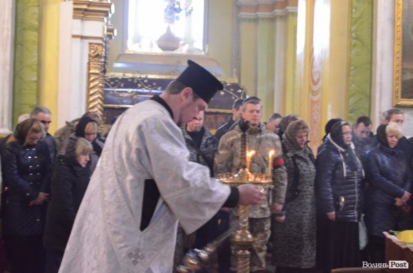 У Луцьку прощалися із загиблим «кіборгом». ФОТО
