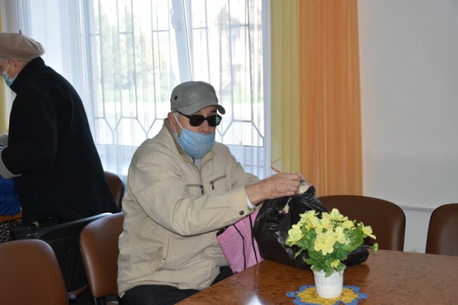 У Луцьку в терцентрі соціального обслуговування вшанували ветеранів. ФОТО