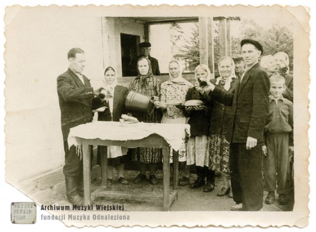 Волинські весілля на фото півстоліття тому