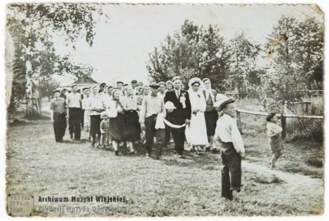 Волинські весілля на фото півстоліття тому