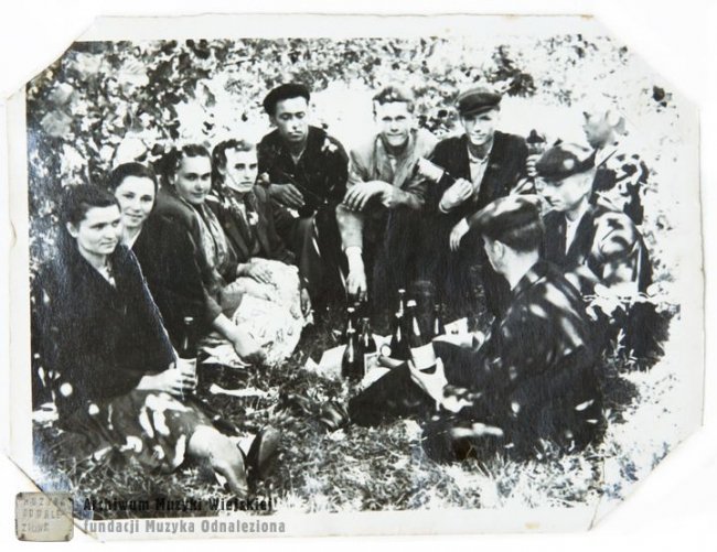 Волинські весілля на фото півстоліття тому