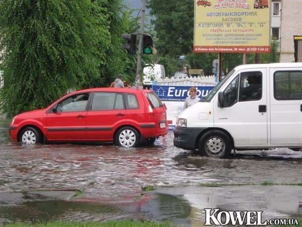 Потужна злива затопила вулиці Ковеля. ФОТО