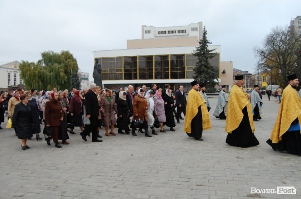 У Луцьку молилися за українську владу і вступ до ЄС. ФОТО 