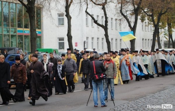 У Луцьку молилися за українську владу і вступ до ЄС. ФОТО 