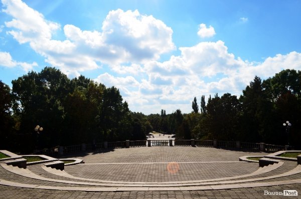 Фотопогляд: центральний парк Луцька