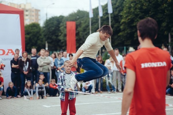 Honda влаштувала у Луцьку феєричне родинне свято. ФОТО*