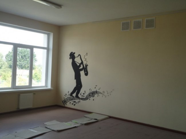 Музиканти, планети і вчені на стінах: як виглядає новозбудована школа на Волині. ФОТО