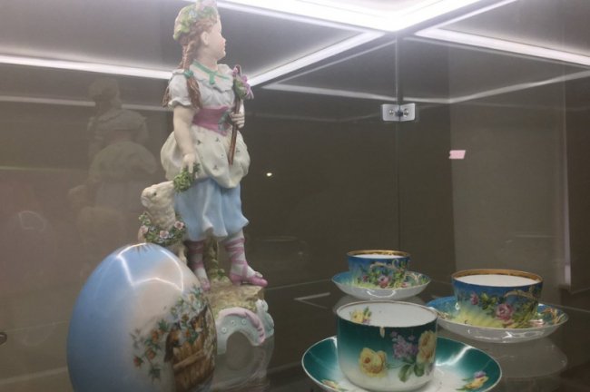 У Луцьку відкрилась виставка порцеляни, доступна для людей з вадами зору. ФОТО. ВІДЕО