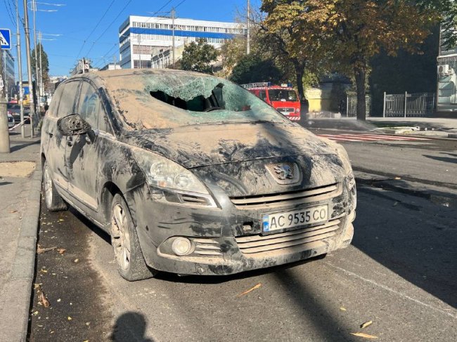 Удар дронами-камікадзе по багатоповерхівці в Києві: загинула одна людина