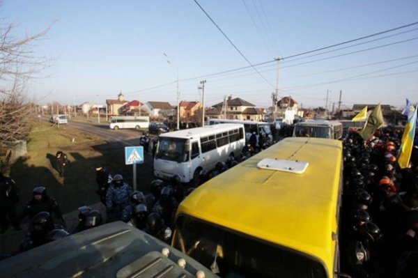 Автопробіг до Межигір'я. ФОТО