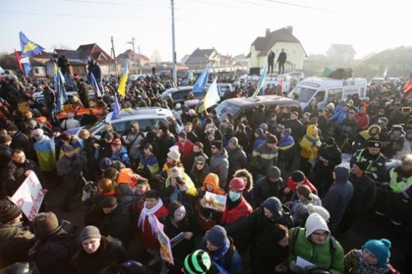 Автопробіг до Межигір'я. ФОТО