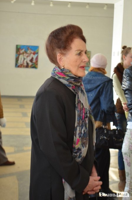 Коли полотна танцюють: у Луцьку відкрили виставку картин «в чотири руки». ФОТО