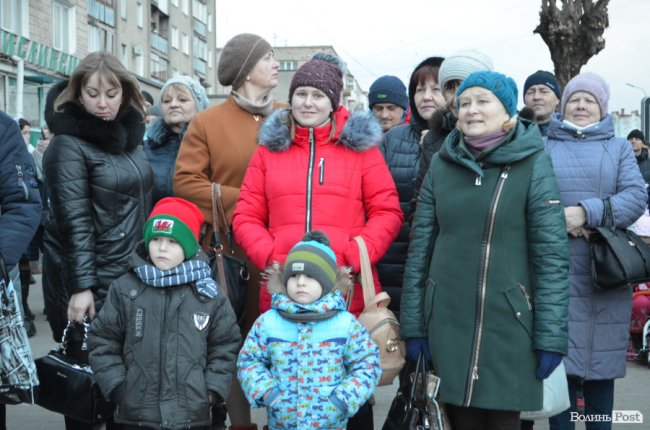 Повстанські пісні, зізнання в любові і до чого тут ва(Зе)лін: як на Волинь Порошенко приїздив. ФОТОРЕПОРТАЖ