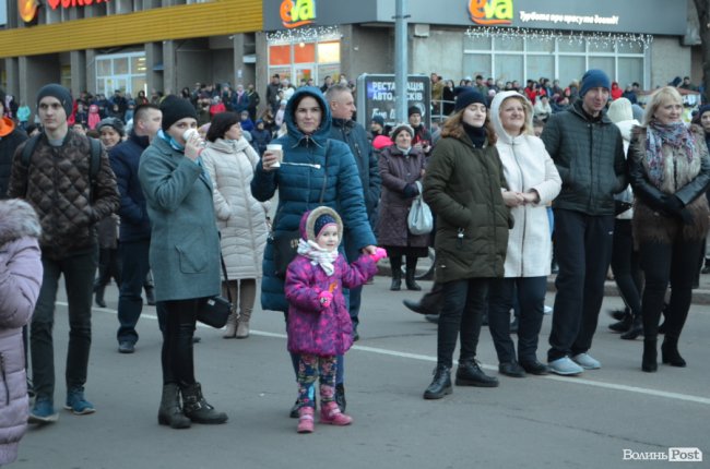 Повстанські пісні, зізнання в любові і до чого тут ва(Зе)лін: як на Волинь Порошенко приїздив. ФОТОРЕПОРТАЖ