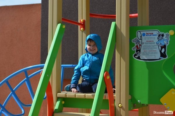 Лучани отримали ключі від своїх «казкових осель». ФОТО