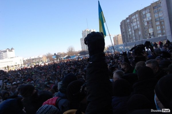 Волинська ОДА: штурм, який не відбувся. ФОТОРЕПОРТАЖ