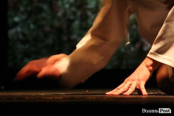 У Луцьку польський і харківський театри показали вистави про Волинську трагедію. ФОТО