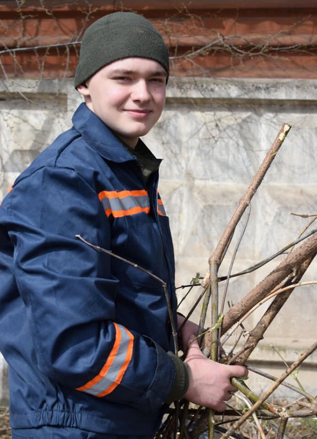 У Луцьку нацгвардійці влаштували толоку. ФОТО