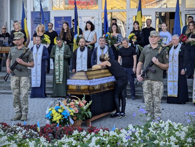 Загинув як Герой — на полі бою: на Волині попрощалися із Сергієм Салінським