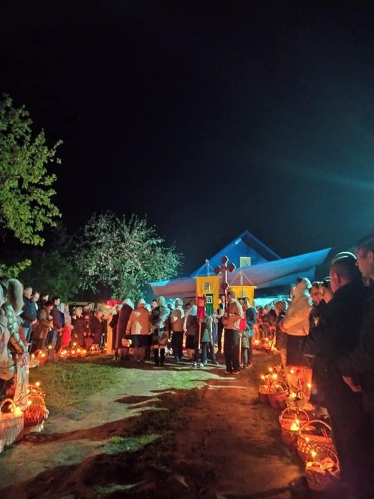 Показали, як пройшла великодня служба у храмі в Жидичині, який збудували прихильники УПЦ МП. ФОТО