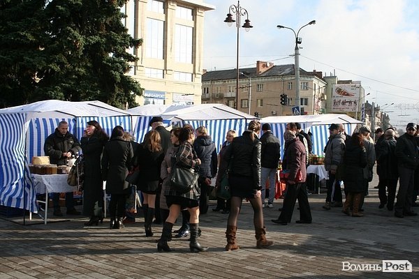 У центрі Луцька – ярмарок. ФОТО
