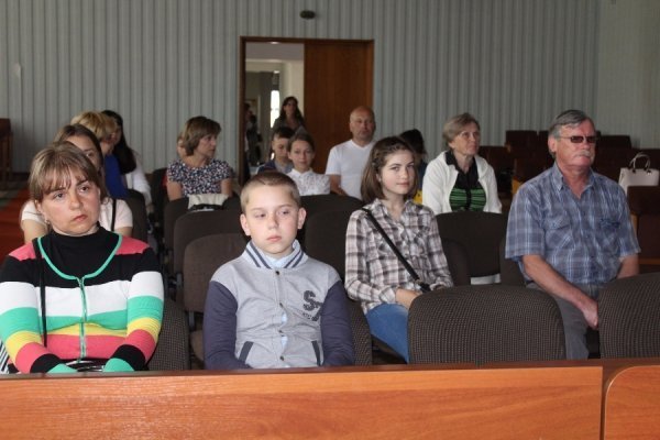 У Ковелі дітям бійців АТО компанія «Інвестор» подарувала путівки в патріотичний табір. ФОТО