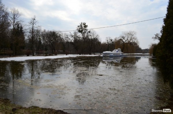 Повінь у Луцьку. ФОТО. ВІДЕО
