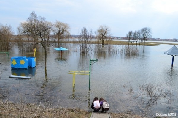Повінь у Луцьку. ФОТО. ВІДЕО