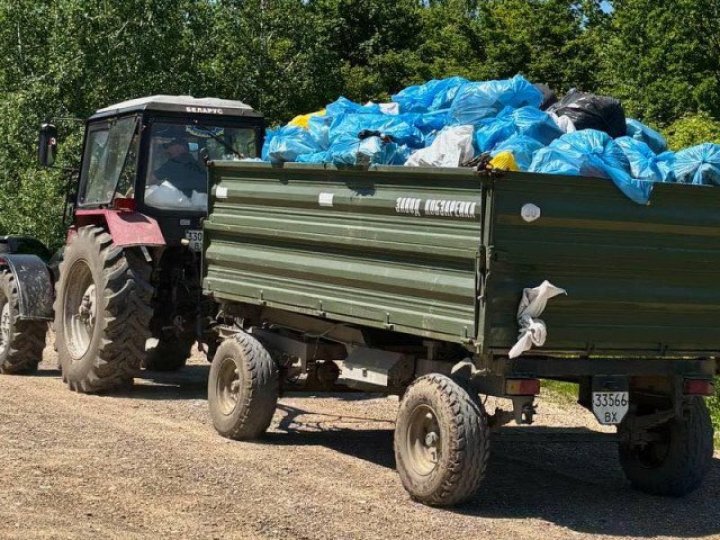 На Волині під час толоки зібрали 7 тонн сміття