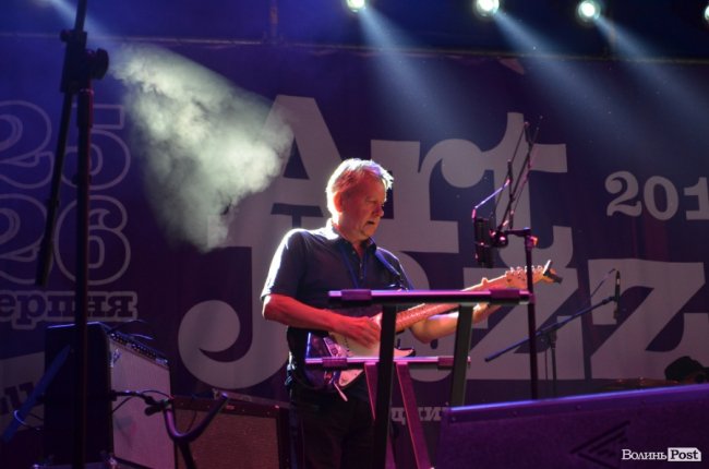 Злива і витончена музика: перший день фестивалю джазу у Луцьку. ФОТО