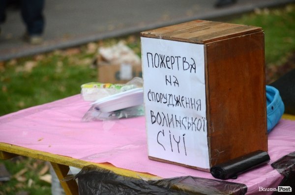  У Луцьку Романюк варив борщ на фестивалі їжі. ФОТО