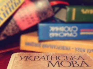 На окупованих територіях у школах скасовують уроки української мови та державної історії 