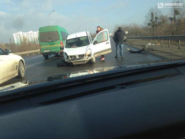 У Рованцях зіткнулися дві автівки. ФОТО