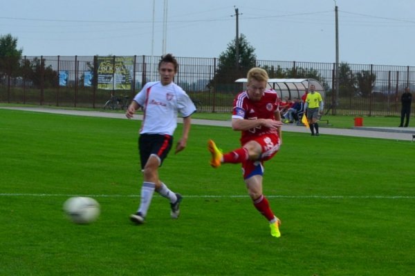 Як «Волинь» грала з сільською командою. ФОТО