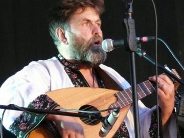 Вперше публічно заспівав Гімн України: в аварії загинув легендарний український бард